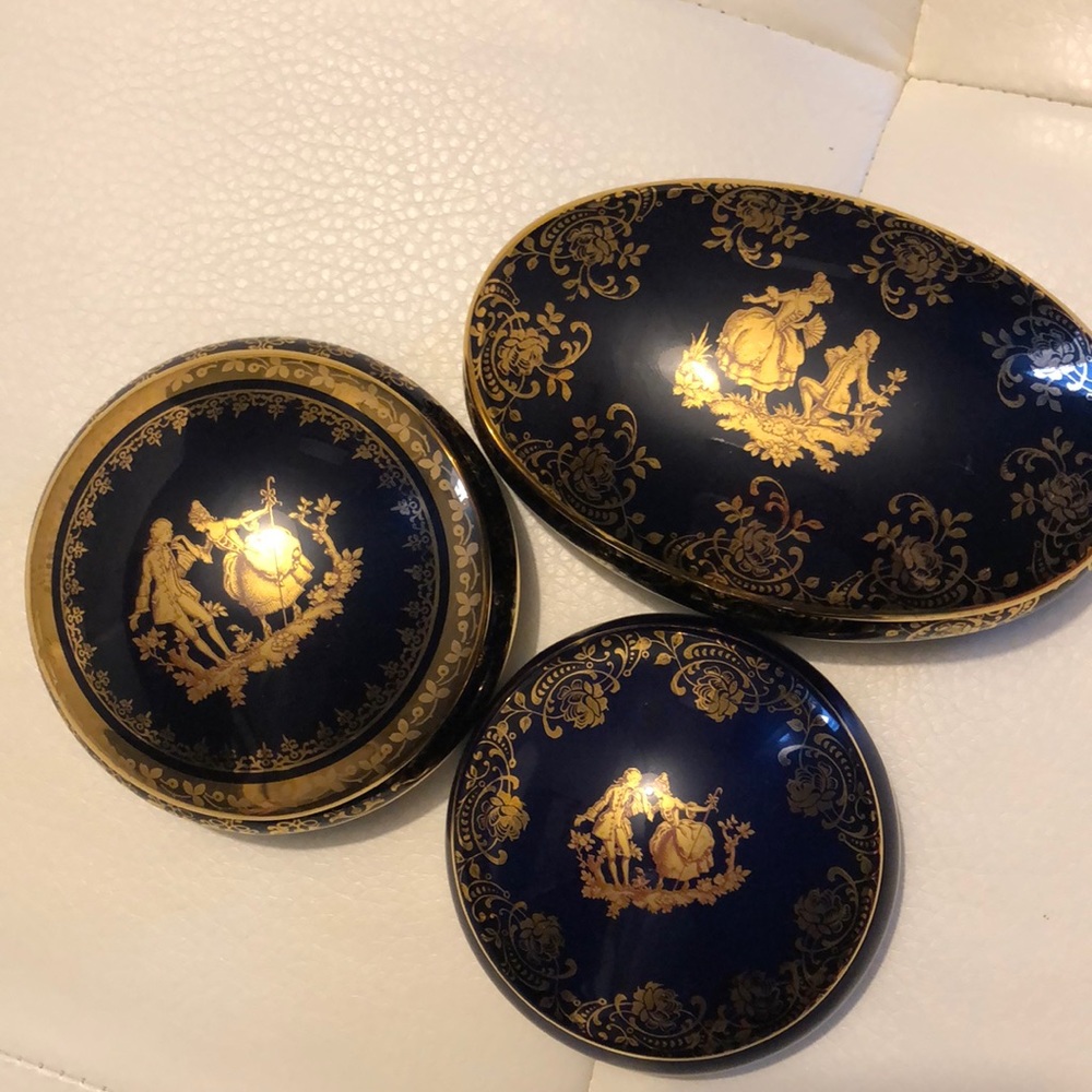 SOLD ‼️Limoges trinket box trio.